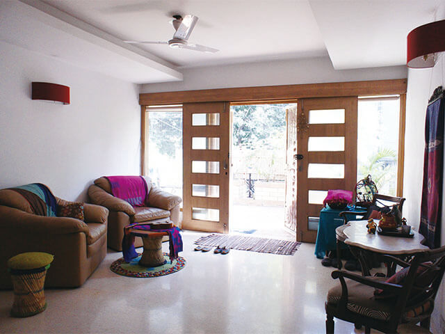 ふじみ野市 インドマハラジャの家の部屋の扉 家具